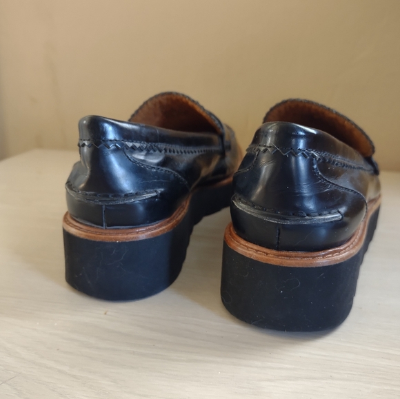 - Coach loafers 7.5 - Picture 4 of 7